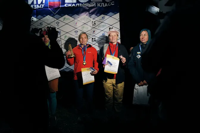 Марина Попова – десятикратная чемпионка России по альпинизму