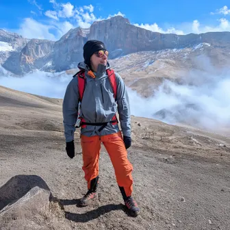 Сухарев Алексей в тройке лидеров