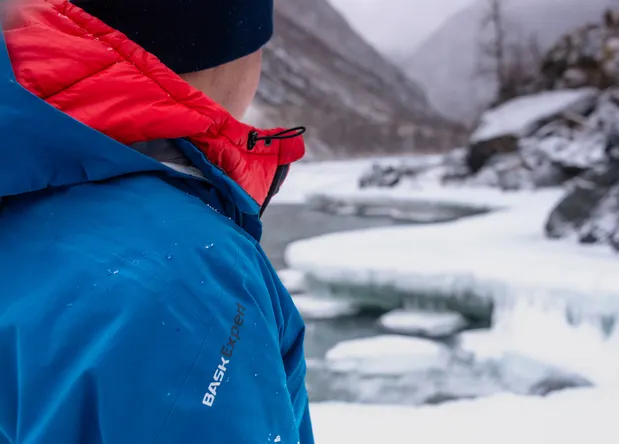 Штормовая одежда: выбираем и не паримся