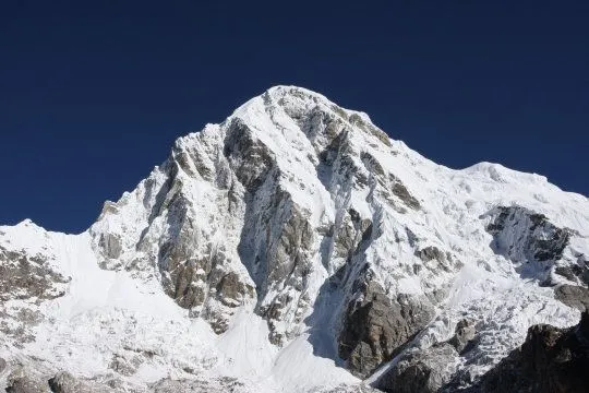 Две страны, две горы, все живы!