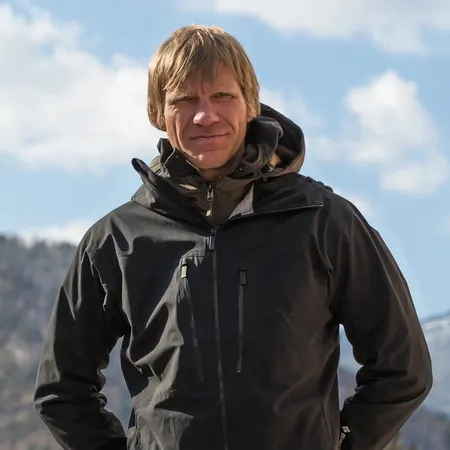 Виталий Шкель: Цель – скоростной забег на Эверест