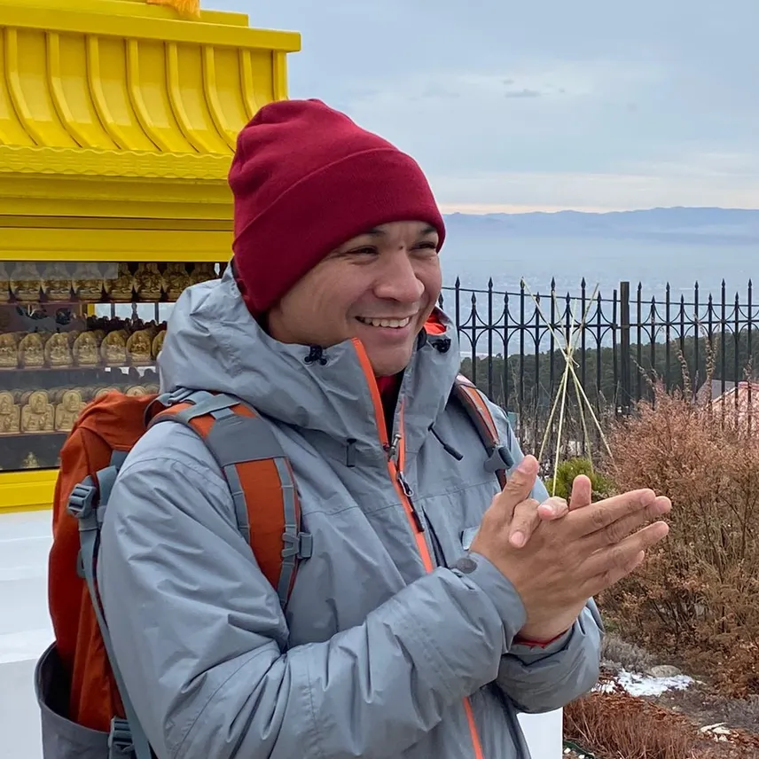 Ведущий нового телевизионного outdoor-проекта отправится в путь в одежде BASK